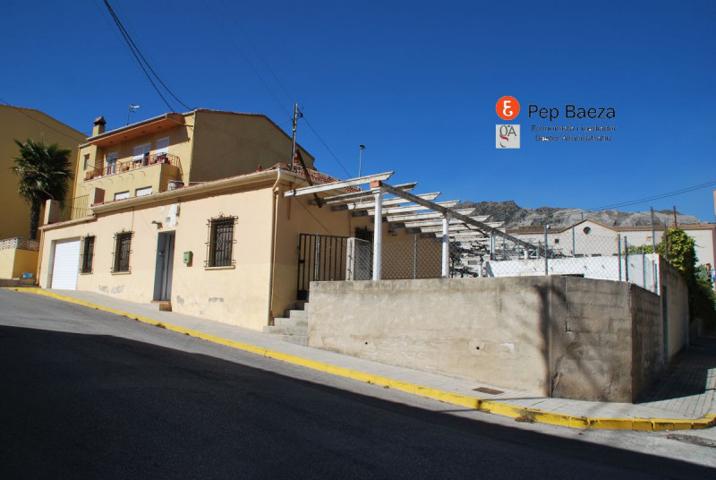 Casa en venta en Cocentaina, Cocentaina photo 0