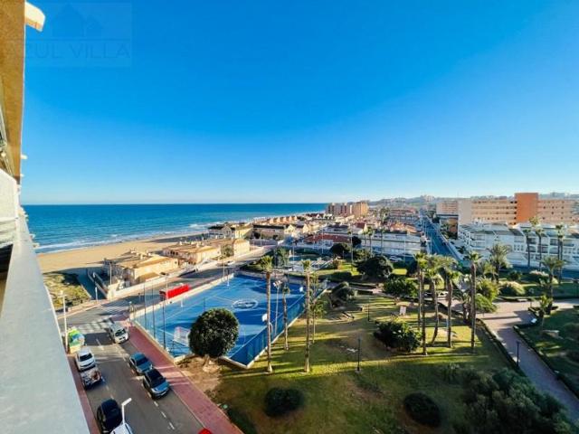Apartamento en venta en Torrevieja, Playa la Mata photo 0
