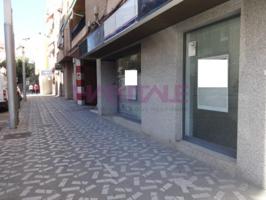 Local comercial en alquiler en Alaquàs photo 0