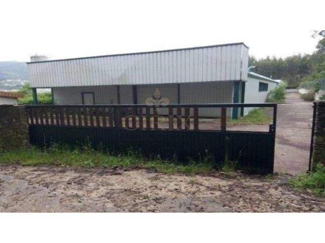 Nave industrial en venta en Tomiño photo 0