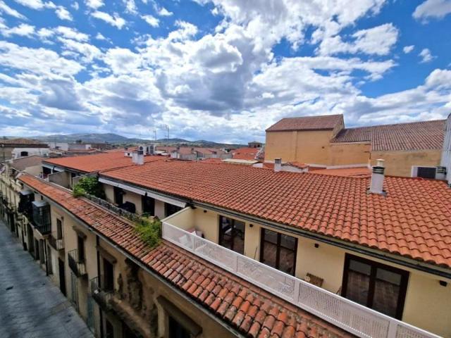 Piso en venta en Plasencia, Centro - C- Rey photo 0