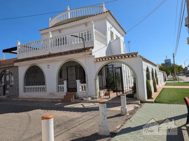 Casa en venta en Los Alcázares photo 0