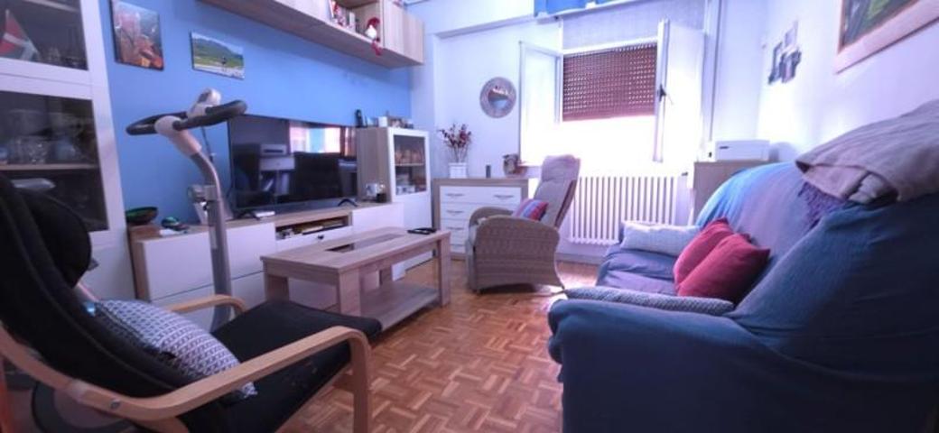 Piso en venta en Vitoria-Gasteiz, El Pilar photo 0