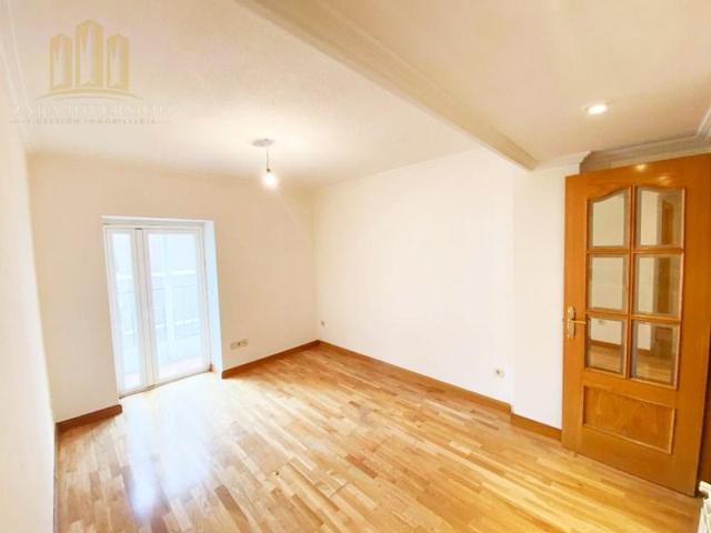 Piso en venta en Madrid photo 0