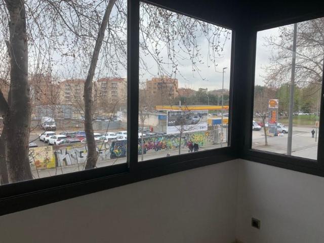 Piso en venta en Sabadell photo 0