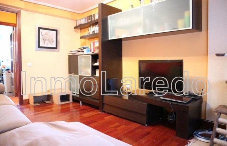 Piso en venta en Colindres, Colindres photo 0