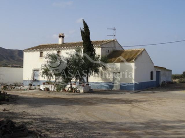 Casa con terreno en venta en Huércal-Overa, Huercal-Overa photo 0