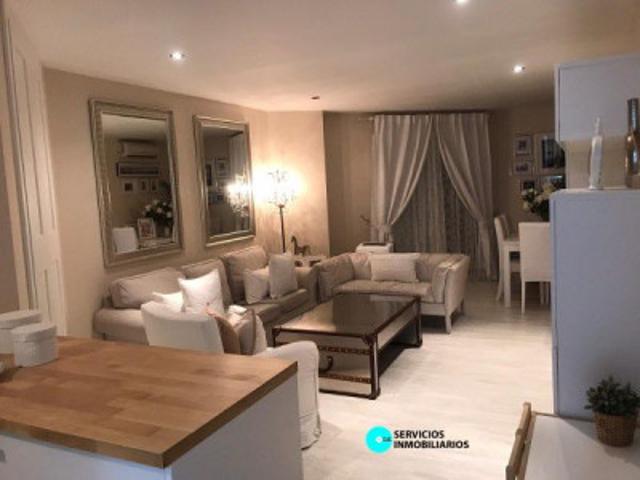 Piso en venta en Benalmádena, Pueblo photo 0