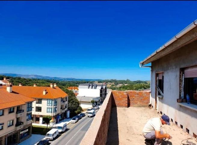 Edificio en venta en Lalín photo 0