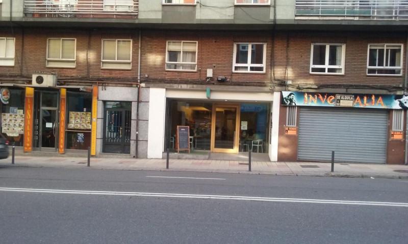 Local comercial en venta en León, Santa Ana photo 0