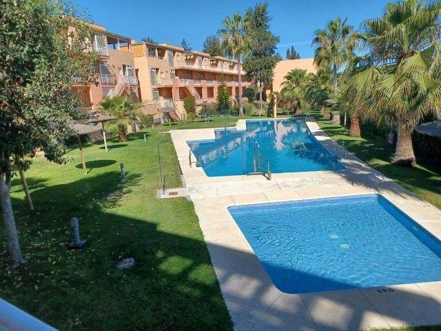 Apartamento en venta en Lepe, Islantilla - Campo de Golf photo 0