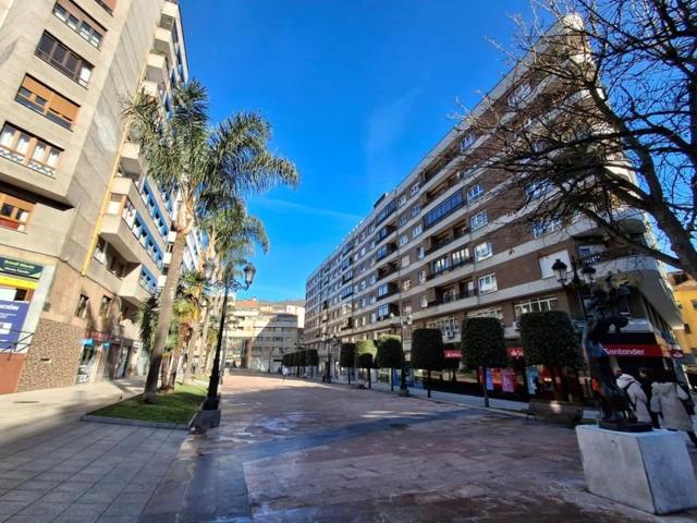 Piso en venta en Oviedo, Pumarin photo 0