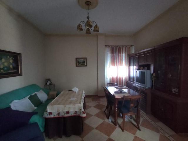 Casa en venta en Morón de la Frontera photo 0