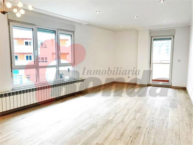 Piso en venta en Lugo photo 0