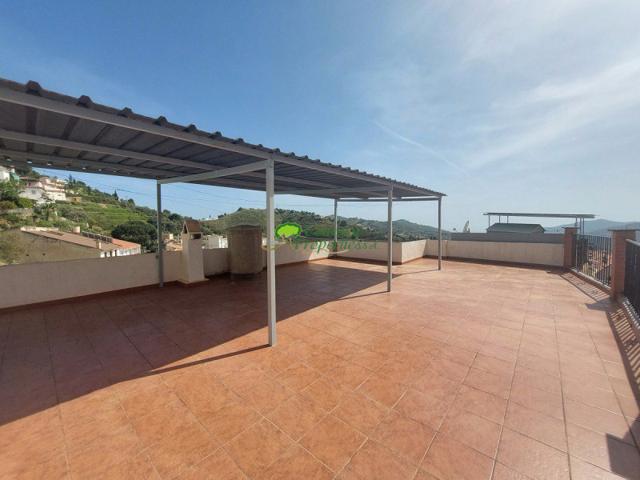Casas de pueblo en venta en Cómpeta, Competa photo 0