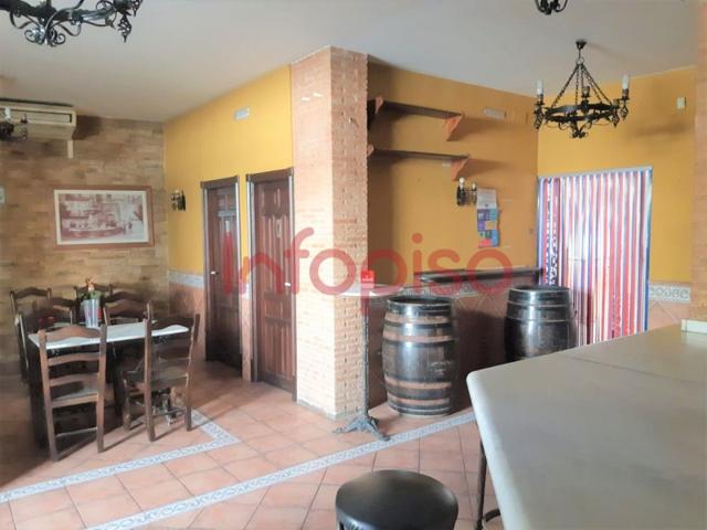 Local comercial en venta en Valdepeñas, Paseo de la Estacion photo 0