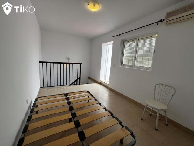 Duplex en venta en Carmona, Carmona photo 0