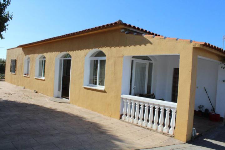 Chalet en venta en Pozuelo de Calatrava, Pozuelo De Calatrava photo 0