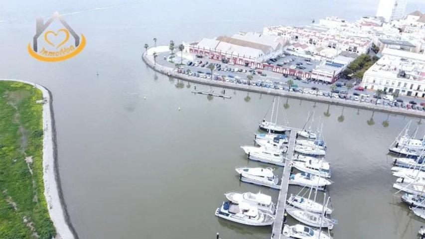 Edificio en venta en Ayamonte, Ayamonte photo 0