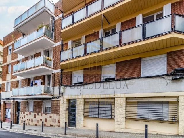 Piso en venta en Barcelona, La Teixonera photo 0