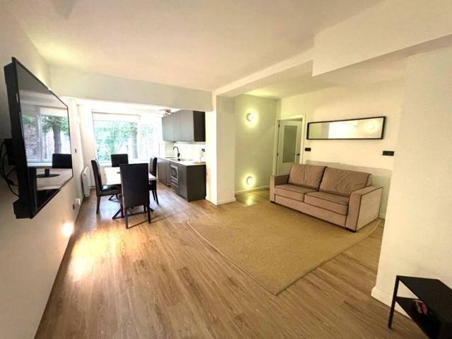 Piso en venta en Getxo, Algorta photo 0