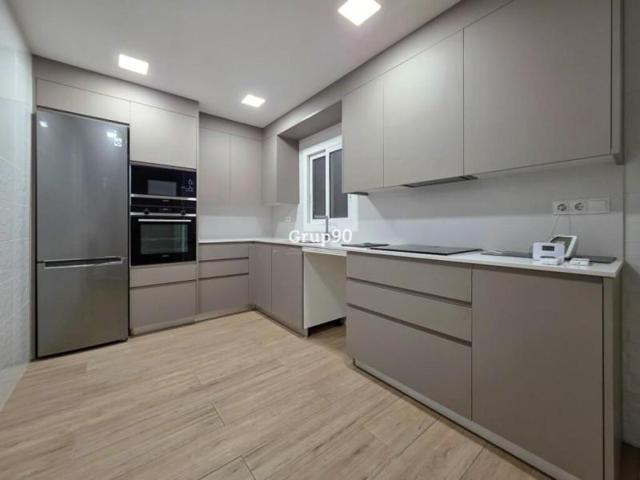 Piso en venta en Lleida photo 0