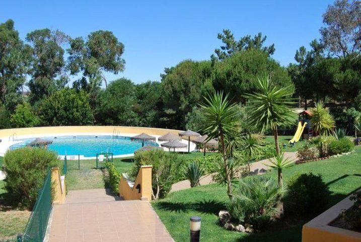 Apartamento en venta en Lepe, Islantilla - Campo de Golf photo 0