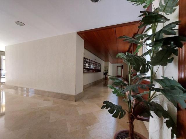 Local comercial en venta en Culleredo, Acea de ama photo 0