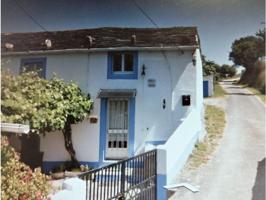 Casa con terreno en venta en Ortigueira photo 0