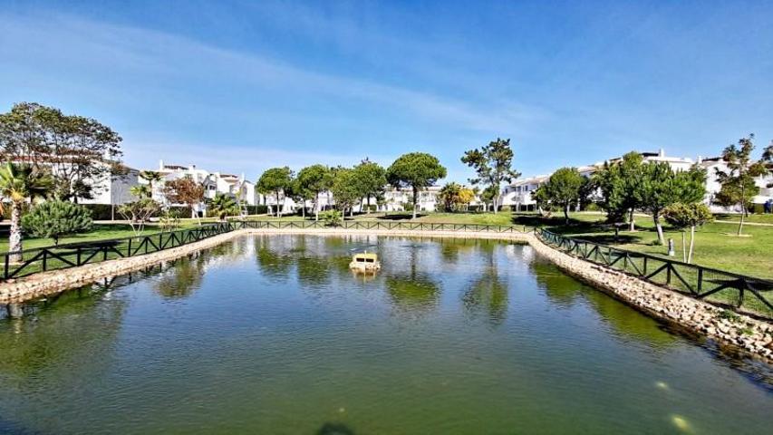 Apartamento en venta en Lepe, Islantilla - Campo de Golf photo 0