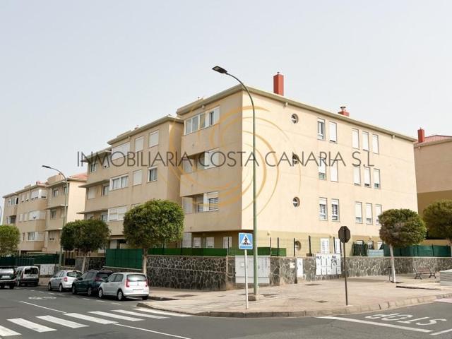 Piso en venta en Santa Lucía de Tirajana photo 0