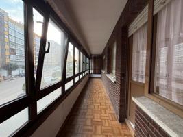 Piso en venta en Avilés, Avilés photo 0