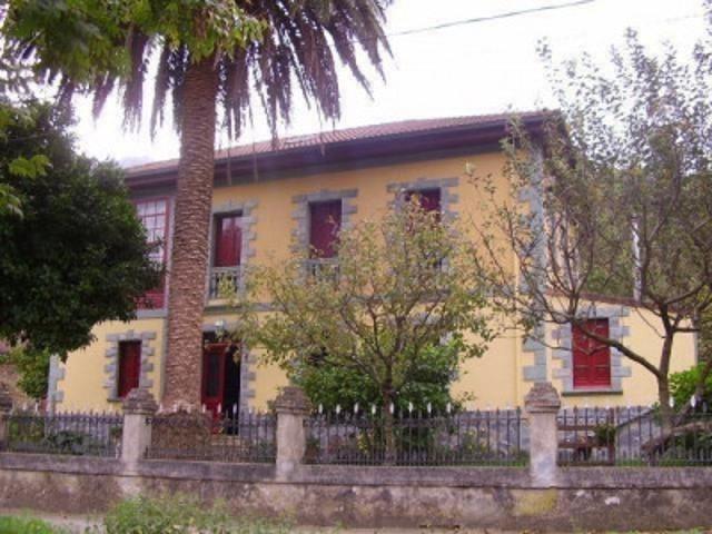 Casa en venta en Belmonte de Miranda, Belmonte De Miranda photo 0