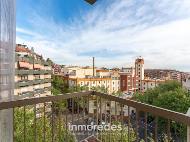 Piso en venta en Barcelona photo 0