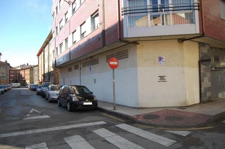Local comercial en venta en Langreo, La Felguera photo 0