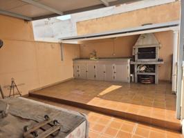 Casa en venta en Faura, Faura photo 0