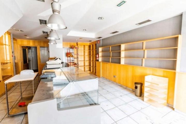 Local comercial en venta en Arrasate-Mondragón, Centro photo 0