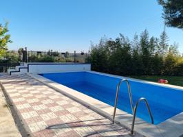 Chalet en venta en Bollullos de la Mitación, Bollullos De La Mitacion photo 0