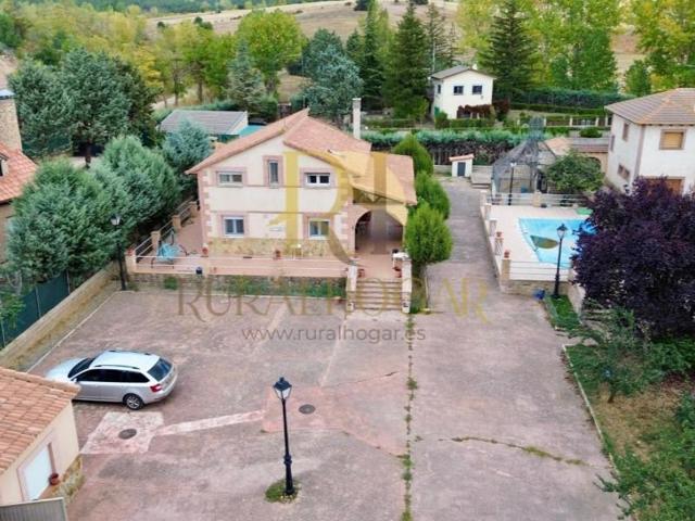 Casa en venta en Molina de Aragón photo 0