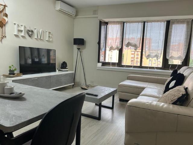 Piso en venta en Sabadell photo 0