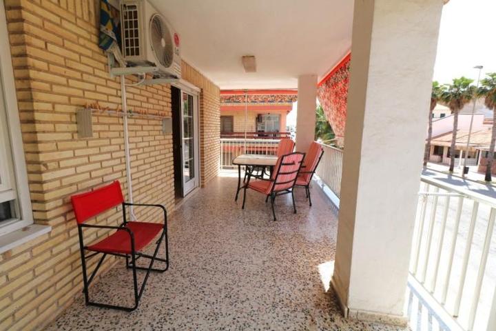 Apartamento en venta en Torrevieja, Playa de los Naufragos photo 0