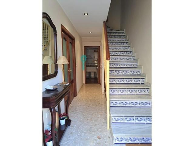 Casa en venta en Utrera, Centro photo 0