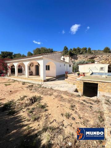 Chalet en venta en Vilamarxant, Vilamarxant photo 0