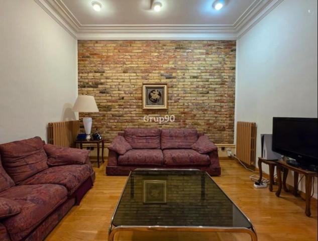 Piso en venta en Lleida photo 0