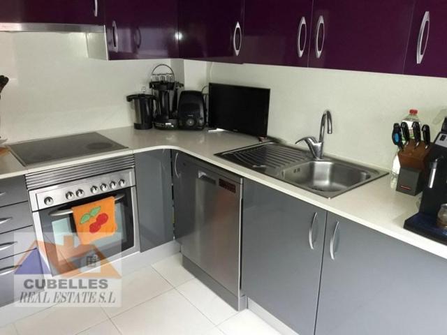 Piso en venta en Cubelles, Eixample photo 0