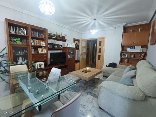 Piso en venta en Cáceres, Canovas photo 0