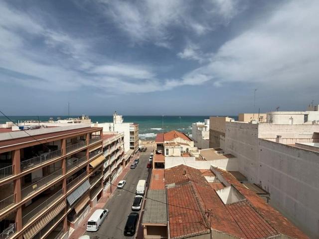 Apartamento en venta en Guardamar del Segura, Guardamar Playa-Centro photo 0