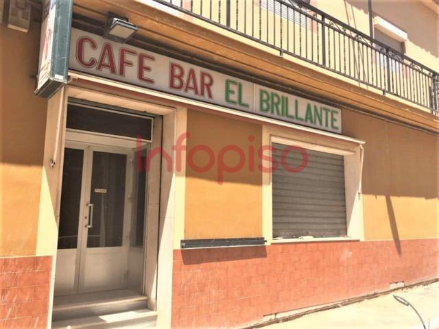 Local comercial en venta en Valdepeñas, Centro Salud photo 0