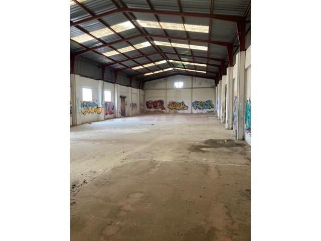 Nave industrial en alquiler en Albal photo 0