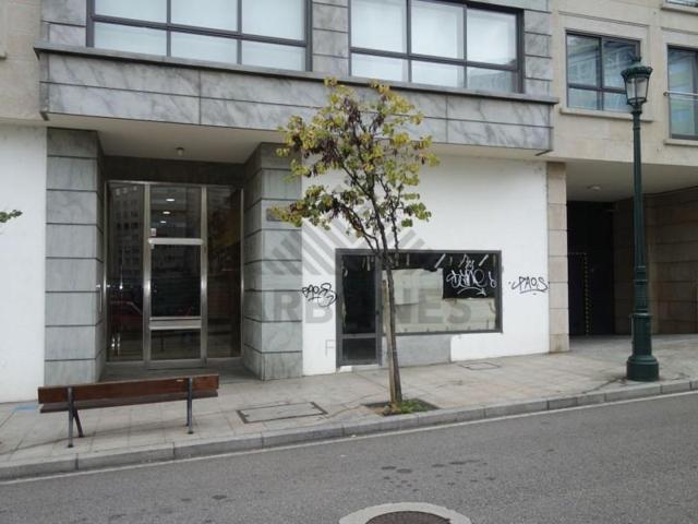 Local comercial en venta en Vigo, Praza Independencia photo 0